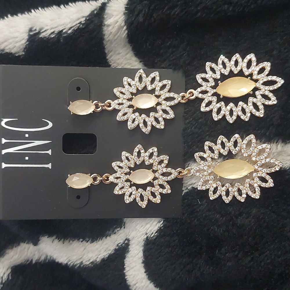 NWT INC rose gold dangle earrings
